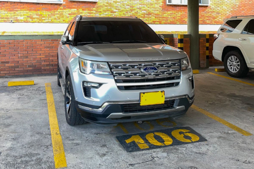 Parqueadero 106, 109, 110, 113 Centro Médico Clínica Bucaramanga
